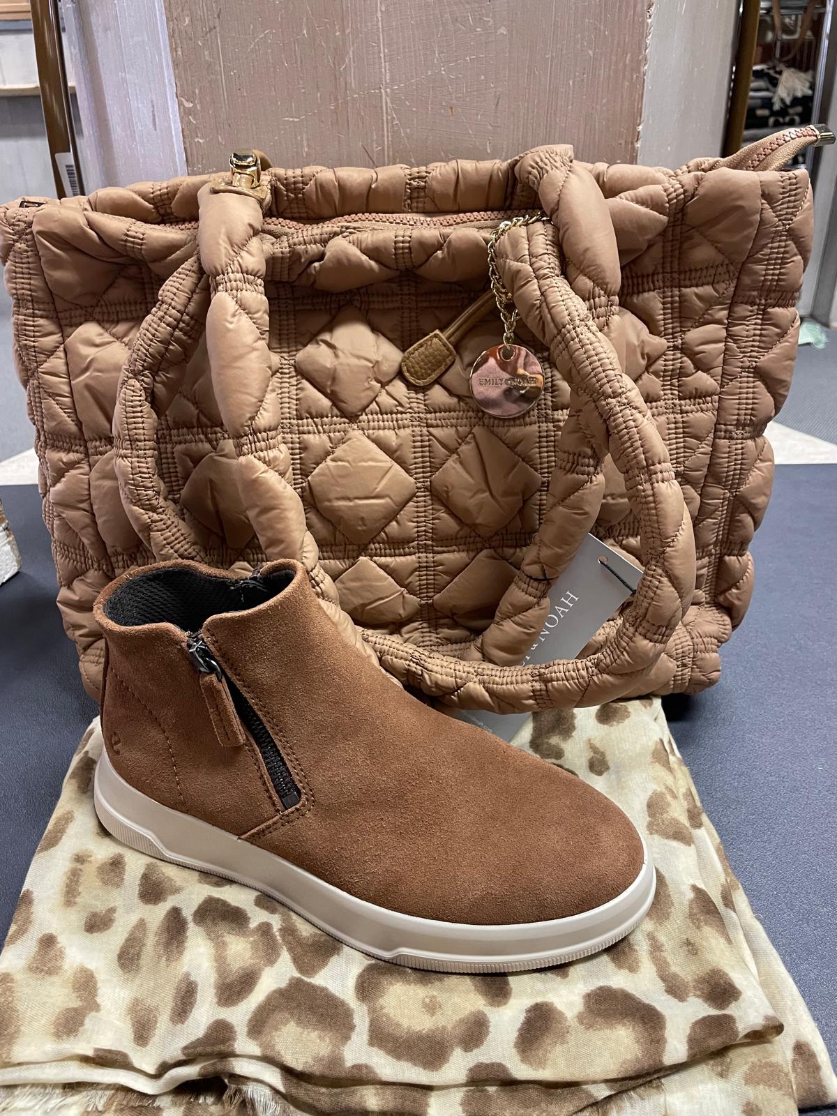 Damenschuhe bei Schuhhaus Öfner in Zirl - Bild 52